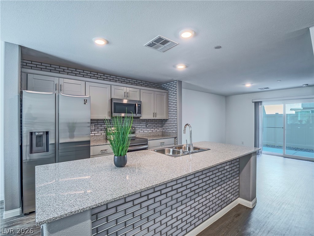 12286 Glass Desert Road, Unit 2 Las Vegas, NV 89183 - Photo 3 of 32