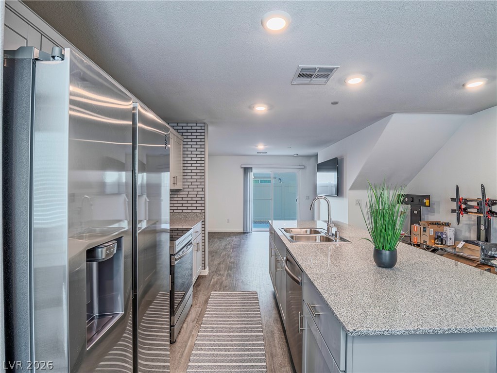 12286 Glass Desert Road, Unit 2 Las Vegas, NV 89183 - Photo 5 of 32