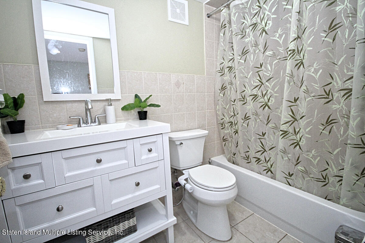 27 Millennium Loop Staten Island, NY 10309 - Photo 23 of 30 IMG_6767