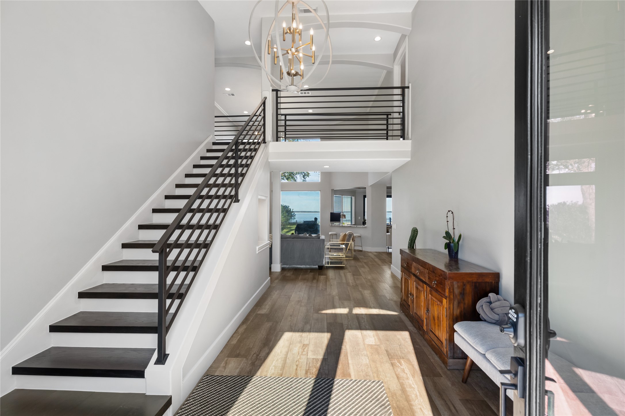 11706 Edgewater Court Montgomery, TX 77356 - Photo 12 of 50 Welcoming grand foyer