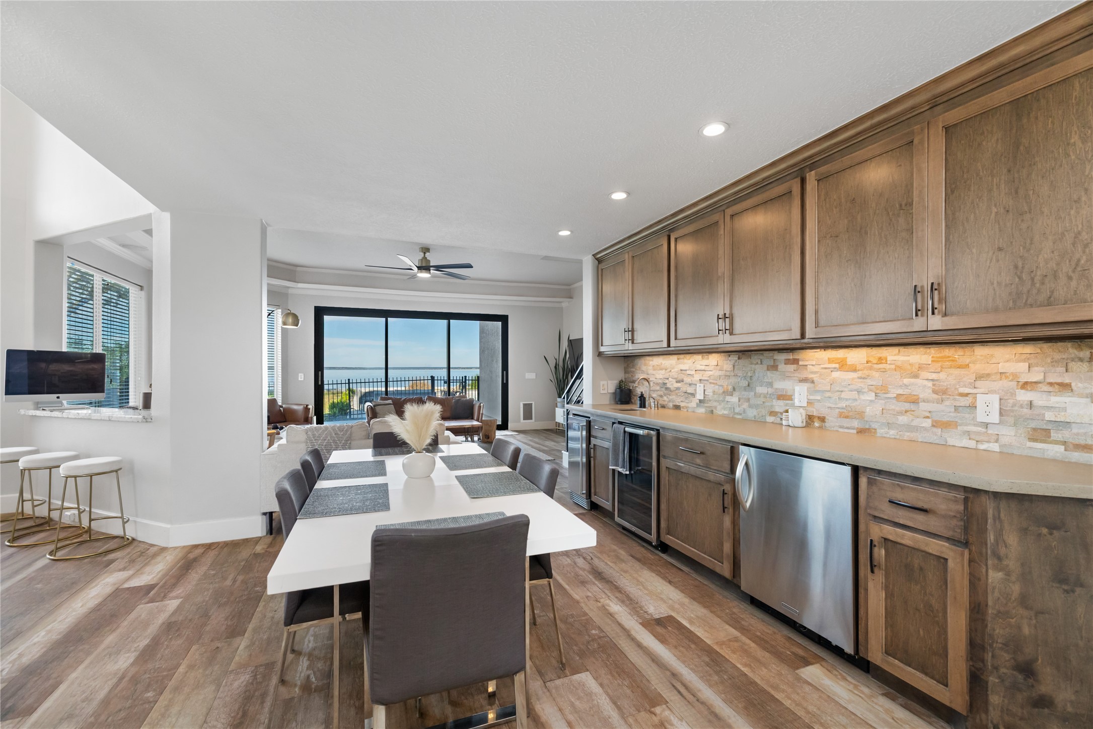 11706 Edgewater Court Montgomery, TX 77356 - Photo 21 of 50 Dining room