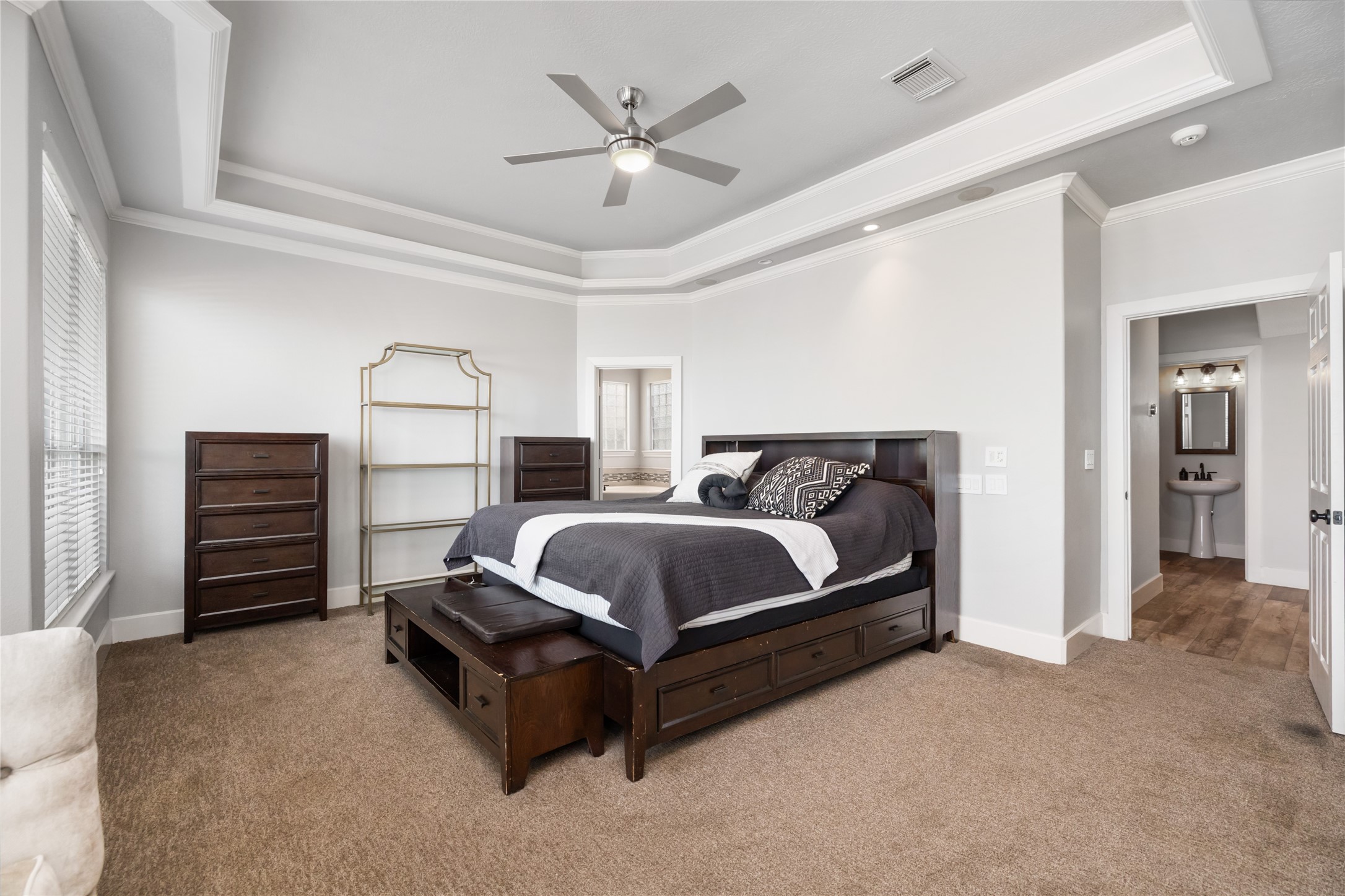 11706 Edgewater Court Montgomery, TX 77356 - Photo 26 of 50 Primary bedroom main floor
