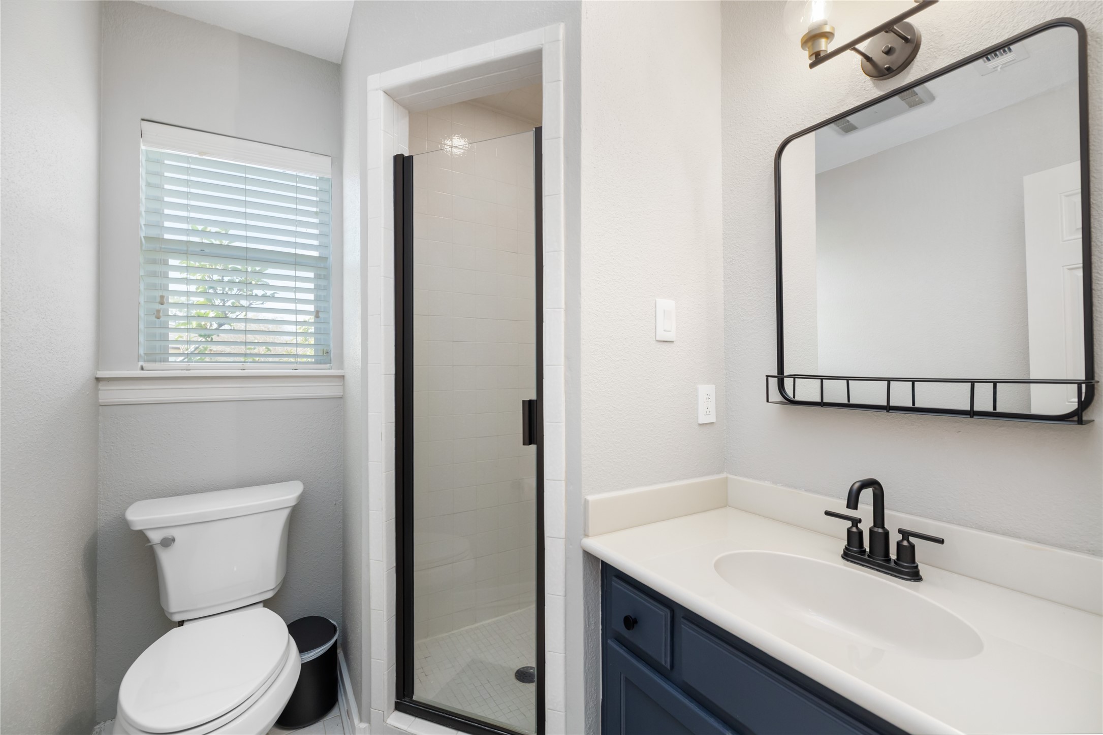 11706 Edgewater Court Montgomery, TX 77356 - Photo 31 of 50 Bath 2nd story