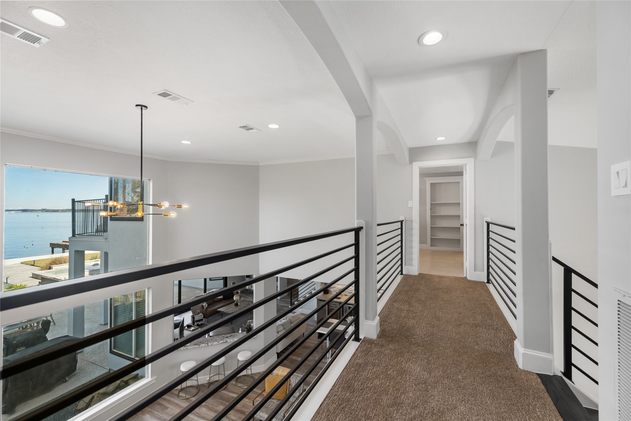 11706 Edgewater Court Montgomery, TX 77356 - Photo 33 of 50 Balcony between guest wing