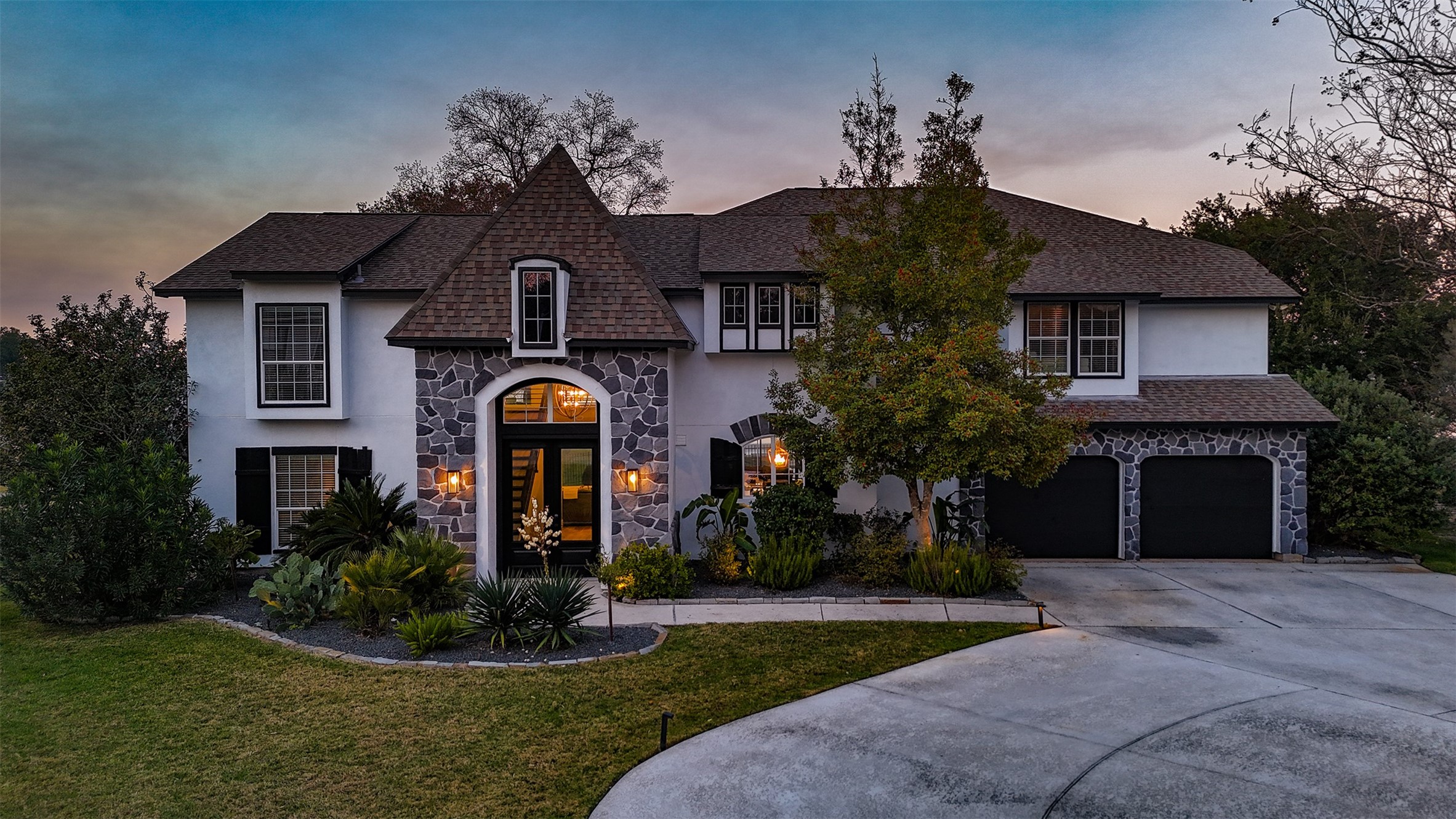 11706 Edgewater Court Montgomery, TX 77356 - Photo 47 of 50 Newly painted stucco and lime-washed stone