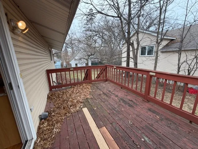 $364,000 | 330 South Lakeshore Drive, Mundelein, IL 60060