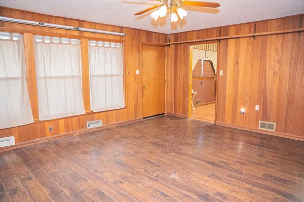 $265,000 | 1201 North Ave F, Denver City, TX 79323