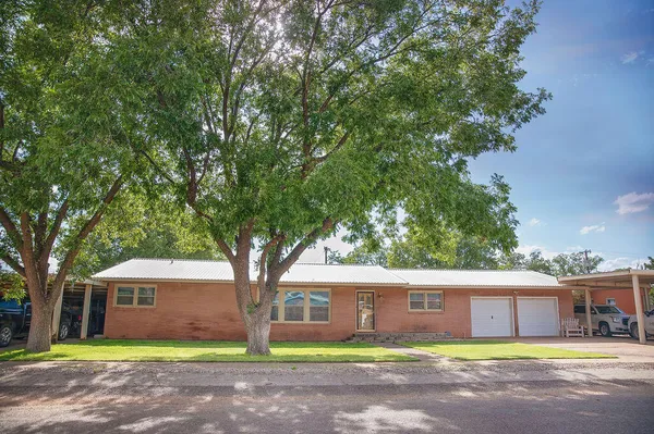 $265,000 | 1201 North Ave F, Denver City, TX 79323