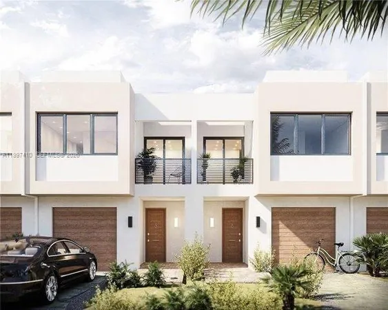 $683,600 | 730 Cypress Grove Drive, Pompano Beach, FL 33069