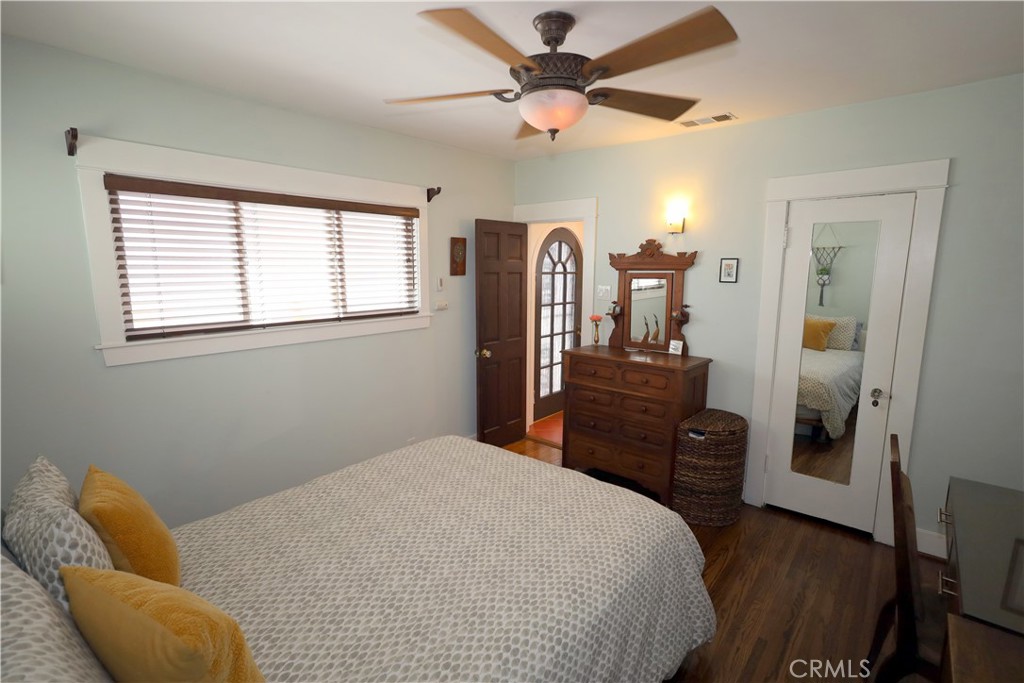 226 Orizaba Avenue Long Beach, CA 90803 - Photo 20 of 39 a bedroom with a bed dresser and a window