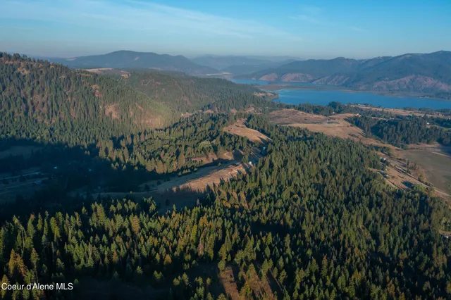 $1,750,000 | 26706 South Willow Creek Road, Medimont, ID 83842