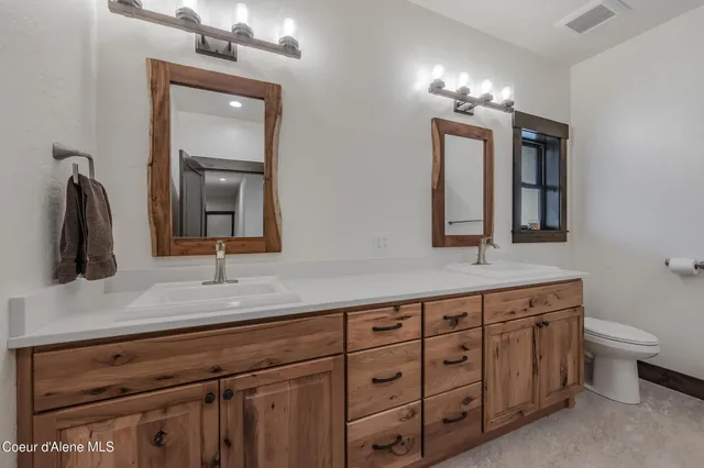 $1,750,000 | 26706 South Willow Creek Road, Medimont, ID 83842