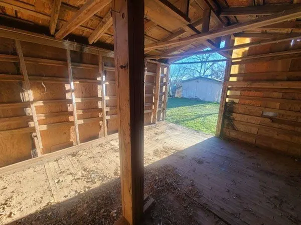 $13,299 | 309 East Wharton Avenue, Electra, TX 76360