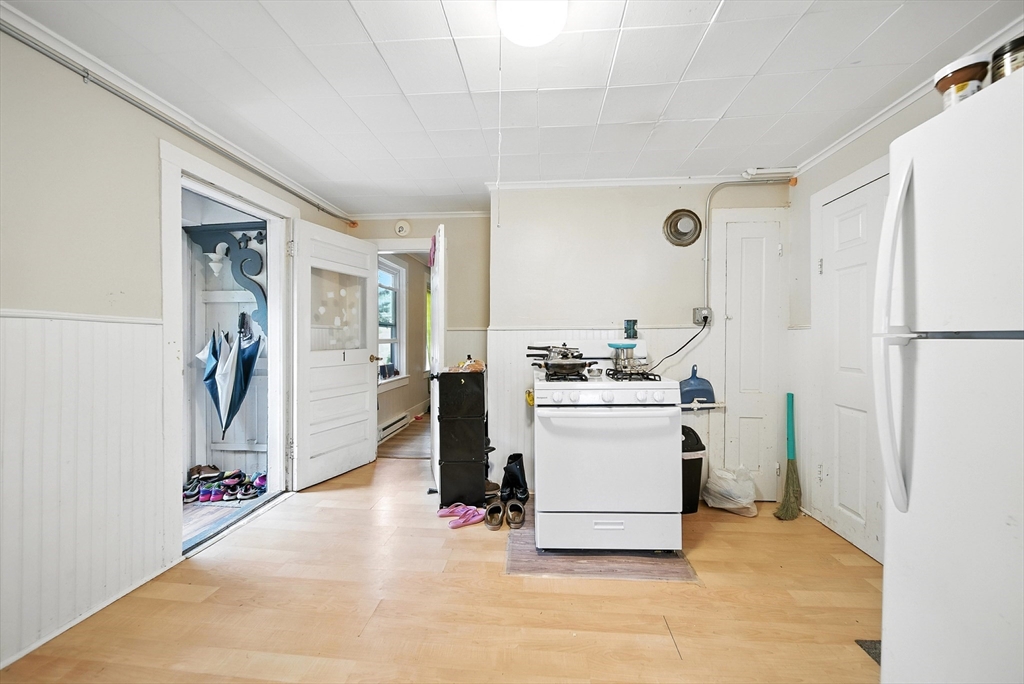 17 Granite Street Webster, MA 01570 - Photo 2 of 33 Gallery Image 2