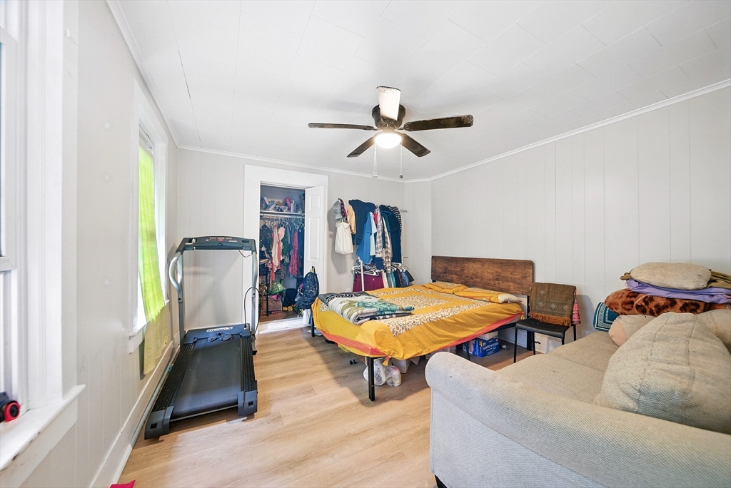 17 Granite Street Webster, MA 01570 - Photo 5 of 33 Gallery Image 5