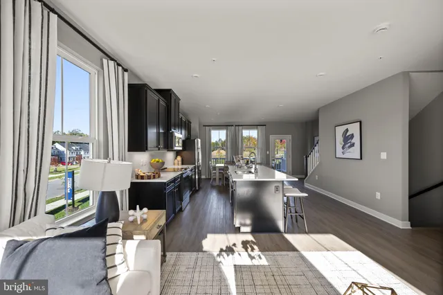 $3,325 | 171 Woodgate Circle, Pasadena, MD 21122