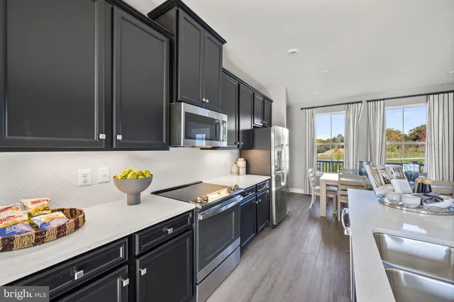 $3,325 | 171 Woodgate Circle, Pasadena, MD 21122