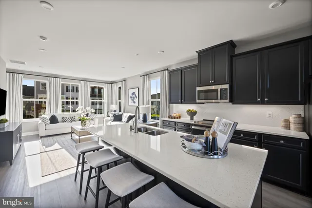 $3,325 | 171 Woodgate Circle, Pasadena, MD 21122