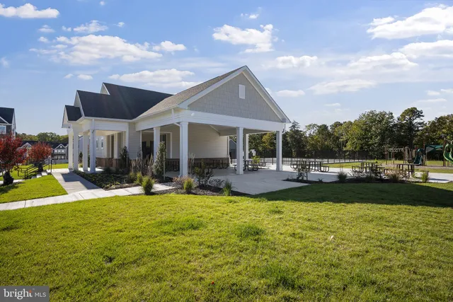 $3,325 | 171 Woodgate Circle, Pasadena, MD 21122