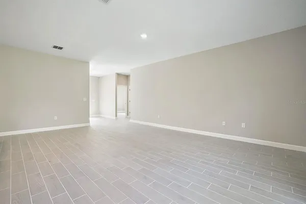 $2,200 | 8419 North Inca Way, Dunnellon, FL 34434