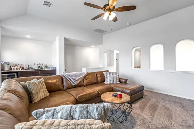 $548,000 | 303 Hidden Cove Drive, Ponder, TX 76259