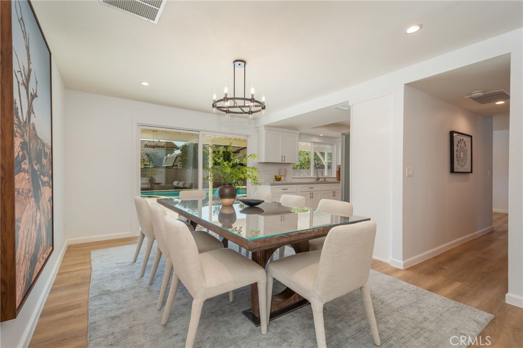 19828 Lull Street Winnetka, CA 91306 - Photo 12 of 32