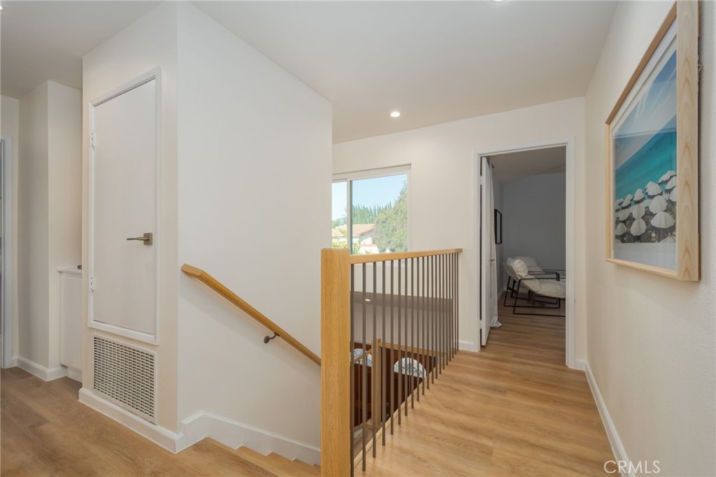 19828 Lull Street Winnetka, CA 91306 - Photo 18 of 32