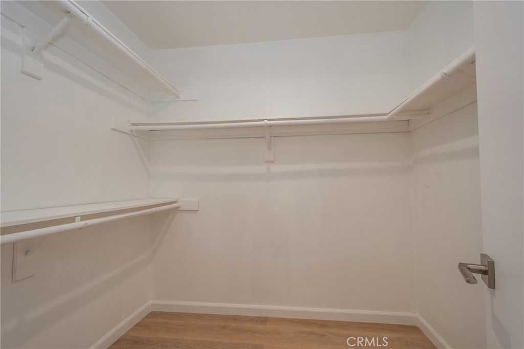 19828 Lull Street Winnetka, CA 91306 - Photo 24 of 32