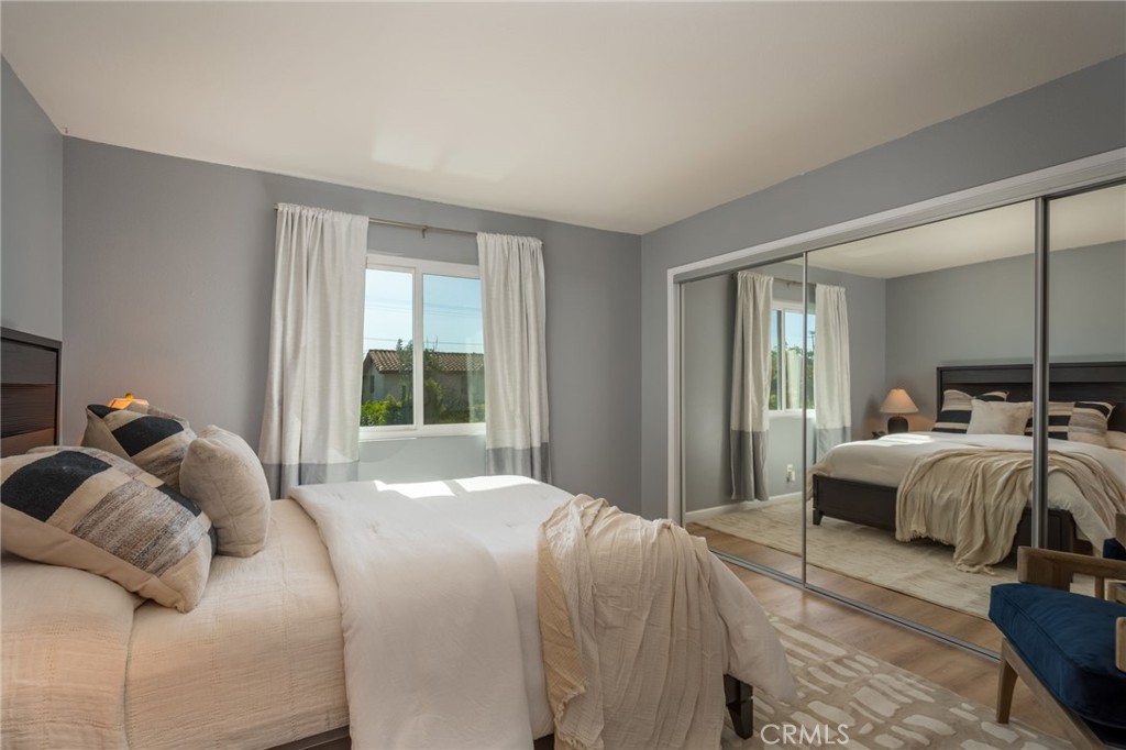 19828 Lull Street Winnetka, CA 91306 - Photo 26 of 32