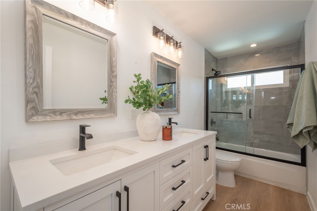 19828 Lull Street Winnetka, CA 91306 - Photo 28 of 32