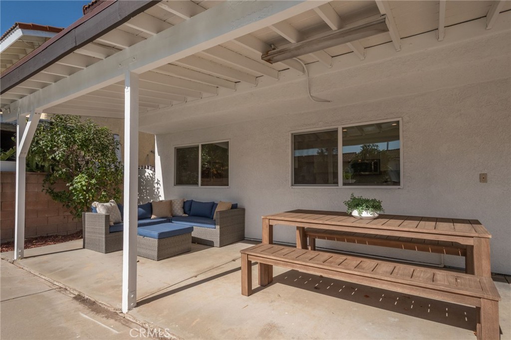 19828 Lull Street Winnetka, CA 91306 - Photo 29 of 32