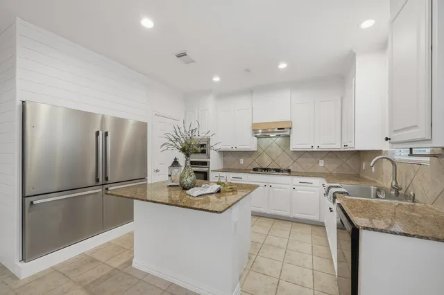 $350,000 | 6115 Windwater Pointe, Houston, TX 77036