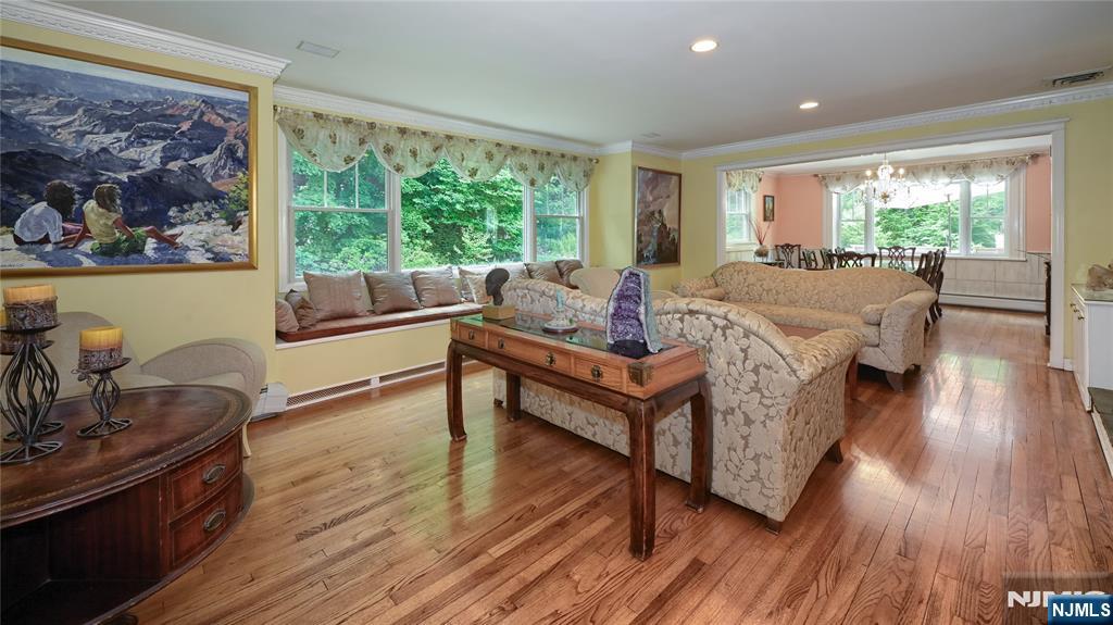 460 Laurel Lane Butler, NJ 07405 - Photo 11 of 32