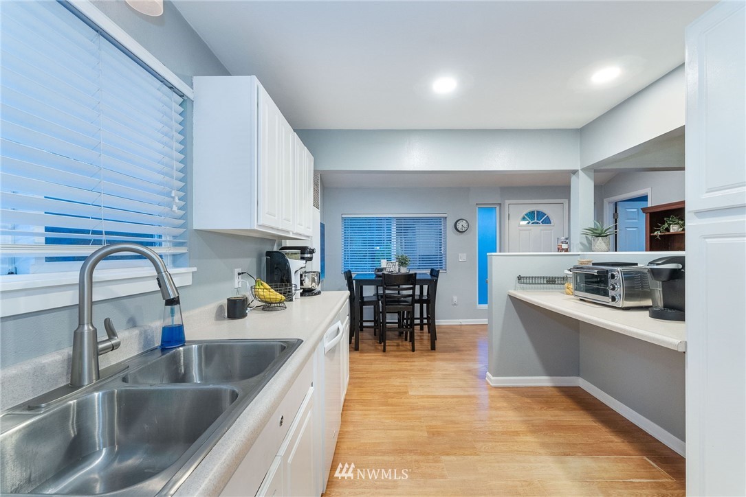3108 Harris Road Southeast Port Orchard, WA 98366 - Photo 12 of 27 Gallery Image 12