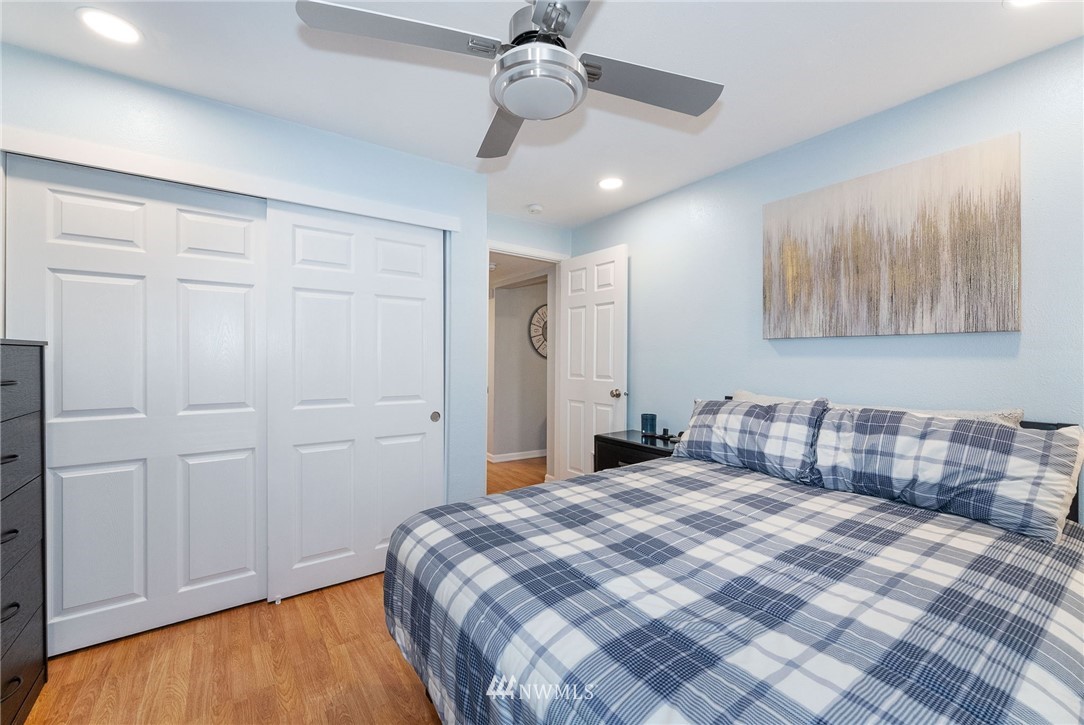 3108 Harris Road Southeast Port Orchard, WA 98366 - Photo 15 of 27 Gallery Image 15