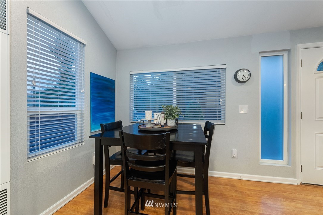 3108 Harris Road Southeast Port Orchard, WA 98366 - Photo 9 of 27 Gallery Image 9