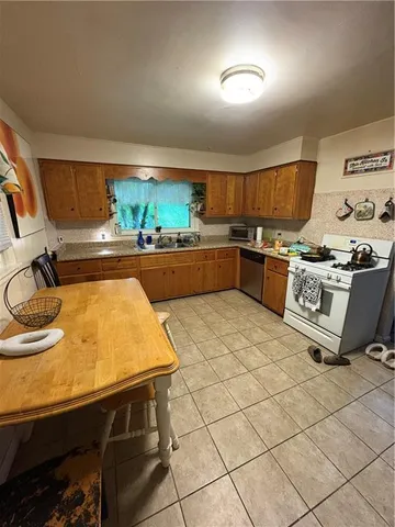 $150,000 | 225 Maple Drive, Monroeville, PA 15146