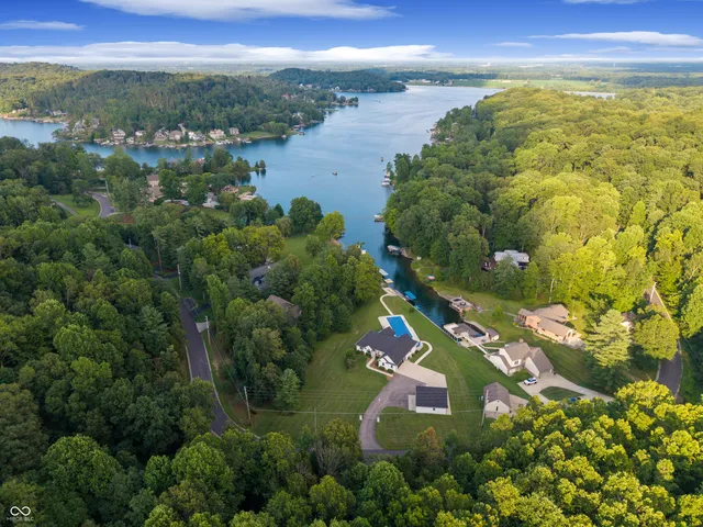 $1,890,000 | 5181 South Poplar Drive, Columbus, IN 47201