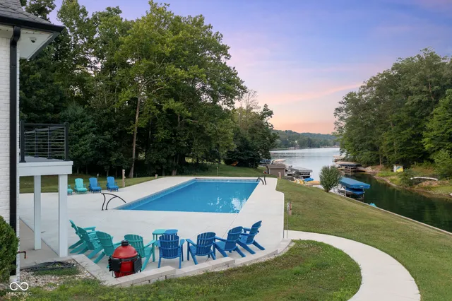 $1,890,000 | 5181 South Poplar Drive, Columbus, IN 47201