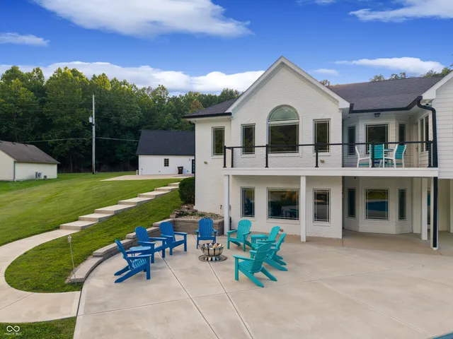 $1,890,000 | 5181 South Poplar Drive, Columbus, IN 47201