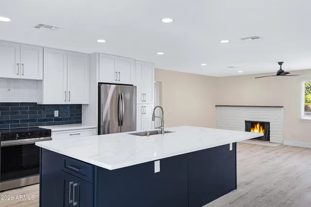 $6,300 | 3921 South Kenneth Place, Tempe, AZ 85282