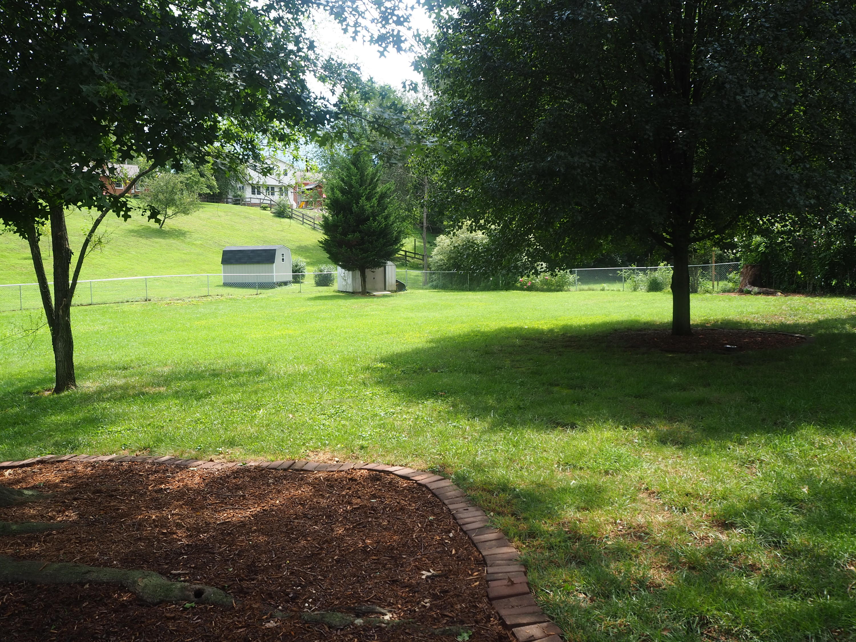 3436 Grandin Road Southwest Roanoke, VA 24018 - Photo 6 of 49 P8070206