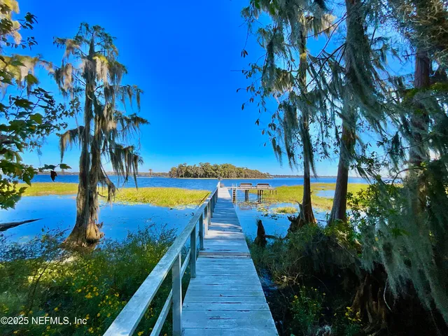 $328,500 | 21104 Northeast 114th Avenue, Waldo, FL 32694