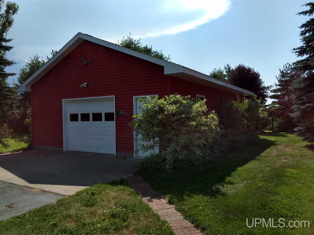 44757 Paradise Road Chassell, MI 49916 - Photo 5 of 50 Gallery Image 5