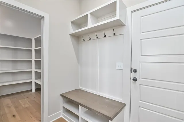 $799,775 | 11351 South Emerald Street, Olathe, KS 66061