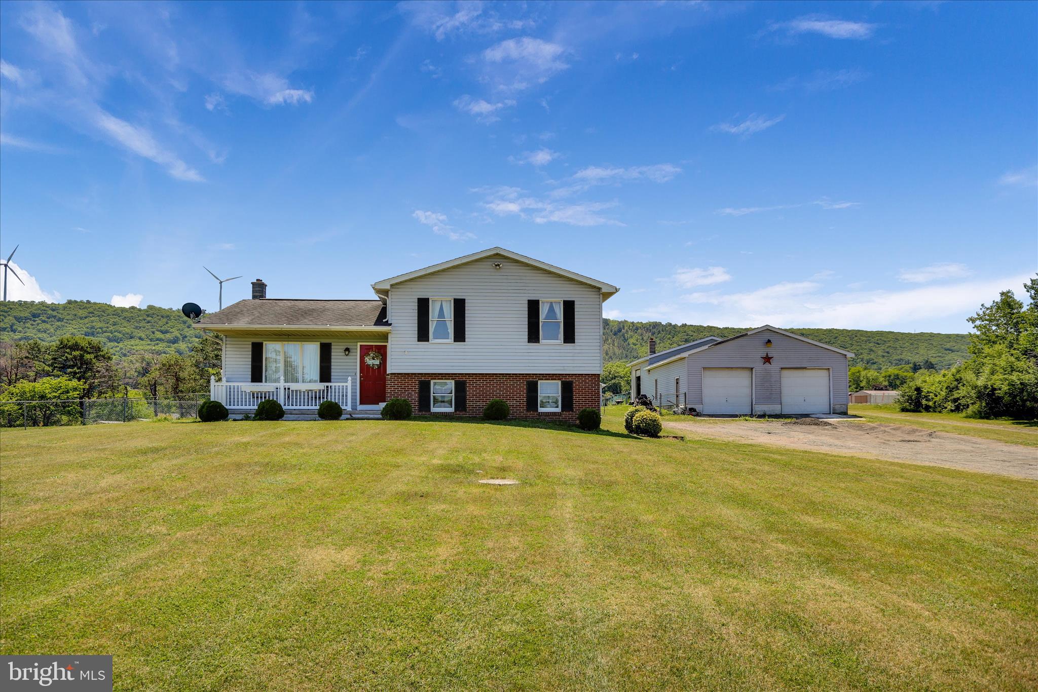 108 Hollow Road Ringtown, PA 17967 - Photo 1 of 37 E26A2910
