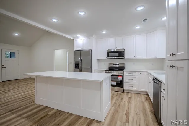 $299,900 | 1809 Vadie Avenue, Lebanon, MO 65536