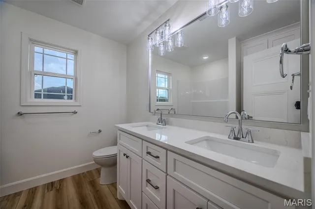 $299,900 | 1809 Vadie Avenue, Lebanon, MO 65536