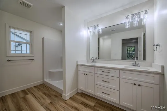 $299,900 | 1809 Vadie Avenue, Lebanon, MO 65536