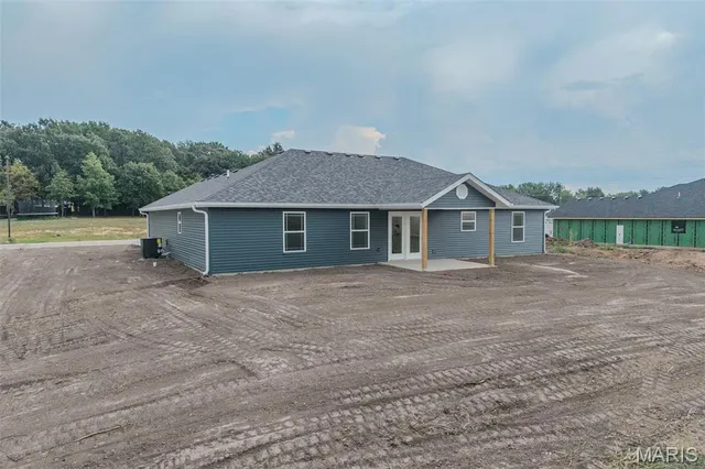 $299,900 | 1809 Vadie Avenue, Lebanon, MO 65536